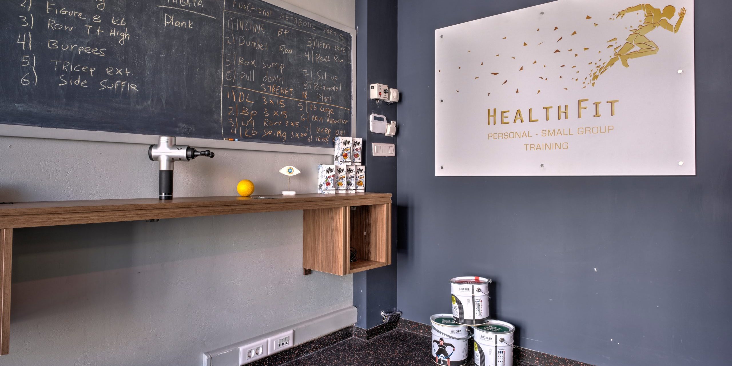 personal training studio νεα σμυρνη HealthFit training studio νεα σμυρνη