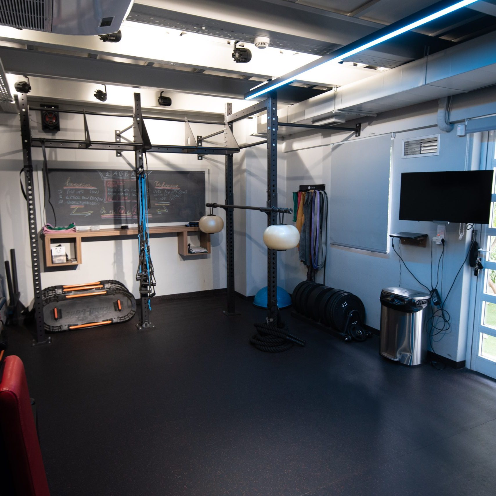 ems νεα σμυρνη